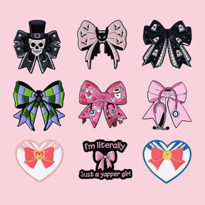 Estilo Punk Halloween DIY Gótico Bowknot Pin Rosa Bow Estetoscópio Pin Esmalte Médicos Enfermeiros Série Médica Broches Lapela - Product Image 4