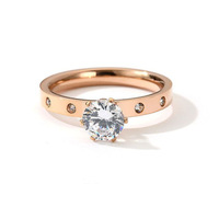 Bijoux en acier inoxydable Bagues de luxe en zircon cubique Bague de mariage pour femme Bague en acier au titane 316 Plaqué or 18 carats Vente en gros