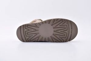 Women's Luxury Designer Snow Boot Winter Upper Material Warm Upper Material Winter Boot - Product Image 5