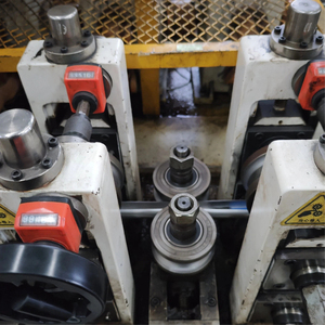 AiSi ASTM A554 A312 A270 SS 201 304L 304 309S 316 316L ayna cilalı kare yuvarlak dikişsiz kaynaklı paslanmaz çelik boru - Product Image 3