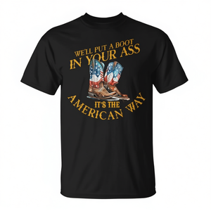 Camiseta del 4 de julio con diseño patriótico de botas de vaquero y bandera estadounidense para hombre - Product Image 2