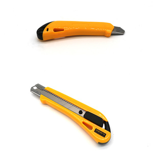 rétractable automatique <span class=keywords><strong>en</strong></span> plastique couteau de coupe, Lames <span class=keywords><strong>En</strong></span> Acier Inoxydable Poignées <span class=keywords><strong>En</strong></span> <span class=keywords><strong>Aluminium</strong></span> Coupe-Couteau - Product Image 4