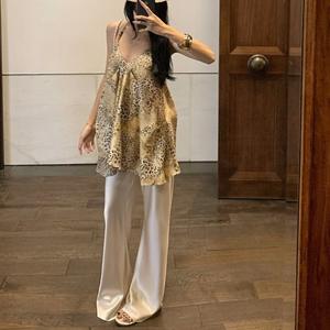 Conjunto de Dos Piezas Estilo Coreano Vintage con Estampado de Leopardo, Camisola Halter y Pantalones Rectos Color Champán, para Mujer, Verano, Casual, Nailon/Algodón - Product Image 1