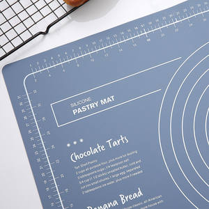 Juego de 2 piezas de alfombrilla de masa para repostería de calidad alimentaria con almohadilla de silicona para amasar, rodillo de madera y alfombrillas para hornear pasteles - Product Image 2