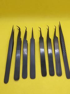 Lot de 8 pinces d'extension de cils noir mat Obexa Matériau en acier inoxydable de belle couleur avec bouts arrondis - Product Image 2