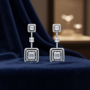 Orecchini in Oro Bianco E1807 con Diamanti Taglio Smeraldo Colore D Certificati GIA Gioielli di Lusso da Sposa per Donna - Product Image 2