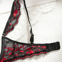 Lingerie Seksi Push Up Tanpa Kawat Bra Tanpa Cup Set Pakaian Dalam Wanita Ukuran Besar Bra Berenda Bordir Tanpa Tali Celana Dalam Tanpa Kawat