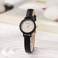 Nouvelle Arrivée Montre Femme Rétro Style Coréen Boîtier en Alliage Mouvement à Quartz Fuseaux Horaires Multiples Petit Cadran Article Tendance Meilleure Vente