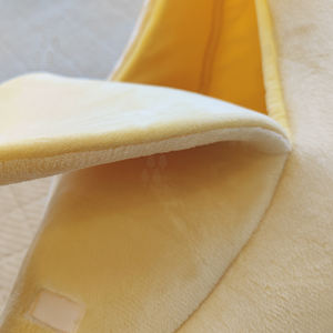 Tempat Tidur Kucing Bentuk Pisang Lucu Ukuran Besar, Busa Hangat untuk Musim Dingin, Perlengkapan Hewan Peliharaan untuk Kucing & Anjing, Grosir Pabrik - Product Image 5