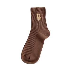 Usine En Gros Broderie Motif Chaussettes Couleur Pure Mignon Petit Ours Style Femmes Moyen Tube Chaussettes Lâches - Product Image 6