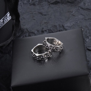 Bague de style Chrome Heart d'inspiration vintage, en acier inoxydable, bague punk pour le doigt - Product Image 2