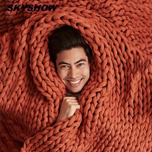 Süper yumuşak özel büyük boy iplik hantal 12lbs to 25lbs İzlanda el tıknaz örgü atmak pamuk nefes ağırlıklı battaniye - Product Image 1