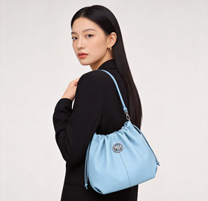 Bolso de Hombro de Piel Sintética de Moda con Correa Larga Ajustable y Cordón, Bolso Moderno Minimalista, Bolso Cruzado para Mujer - Product Image 3