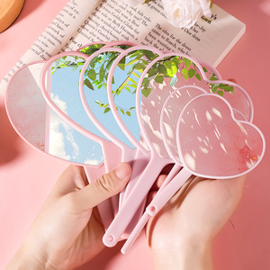 <span class=keywords><strong>Espejo</strong></span> de Mano en Forma de Corazón, Esencial para Selfies, Portátil, Elegante, Diseño Romántico y Coqueto - Product Image 4