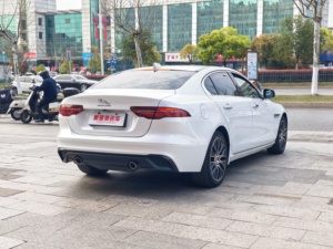 Jaguar <span class=keywords><strong>XEL</strong></span> de 4 Puertas y 5 Plazas, Viaja a Alta Velocidad por Largas Distancias a 0 Kilómetros por Hora. - Product Image 4