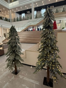 High Quality WanHui Standing Base Artificial Christmas <b>Tree</b> PE/PVC Material 100 <b>LED</b> <b>Lights</b> Warm White Indoor Spruce Full Decor - Product Image 4