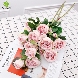 ดอกกุหลาบประดิษฐ์ QIHAO 6 ดอก สีชมพูสวยงาม สำหรับตกแต่งงานแต่งงาน คุณภาพสูง สีชมพูแชมเปญ - Product Image 2