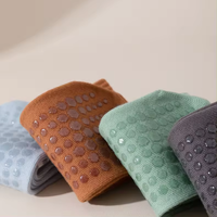 Chaussettes personnalisées Chaussettes de Pilates pour femmes Chaussettes de yoga antidérapantes serrées à 5 orteils et sans orteils Tnkle Grip