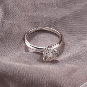 Offre Spéciale femmes classique six prong 2ct diamant rond taille brillant 18k bague en or massif moissanite diamant - Product Image 2