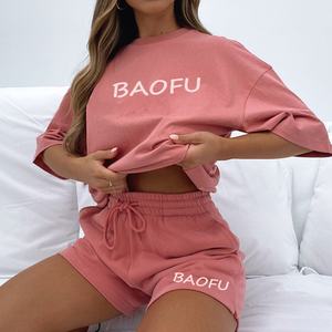 Fabricación Personalizada de Shorts Holgados para Mujer en Felpa Francesa o con Forro Polar en Más de 100 Colores Diferentes - Product Image 2