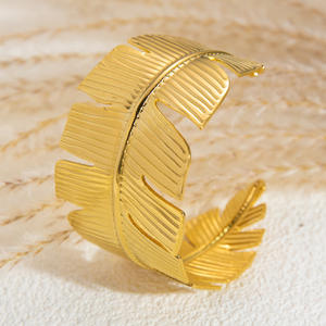 Leaf Shaped Gold Plated Stainless Steel <b>Bracelet</b> <b>Adjustable</b> For Women Jewelry - Product Image 1
