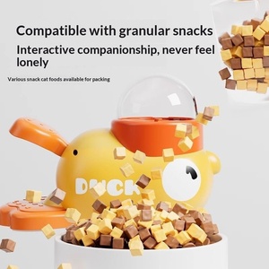 Distributore di Cibo a Forma di Paperella Gialla per Cani e Gatti, Giocattolo Interattivo Automatico per l'Addestramento e l'Alimentazione degli Animali Domestici - Product Image 4