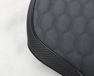 Cuscino per Sella Moto in Pelle Personalizzato GANE, Design Lussuoso TMAX, Stile Sportivo, Coprisedile Antimacchia e Resistente all'Usura - Product Image 6