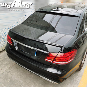 Usine de Spoilers de Voiture Haosheng - Spoiler de Toit Arrière en Plastique ABS Aspect Fibre de Carbone pour <span class=keywords><strong>Mercedes</strong></span> Benz <span class=keywords><strong>Classe</strong></span> E W212 - Product Image 5