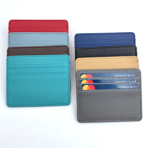 <span class=keywords><strong>Porta</strong></span> <span class=keywords><strong>Carte</strong></span> di <span class=keywords><strong>Credito</strong></span> e Biglietti da Visita Tascabile Sottile e Minimalista in Ecopelle PU con Logo Personalizzato a Rilievo, di Grande Successo e con Basso MOQ - Product Image 5