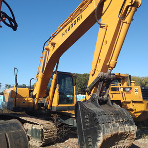 Excavatrices Hyundai d'occasion 210-9, 150LC, 225LC, 305LC, 220LC – Bon état de marche, prix abordable - Product Image 1