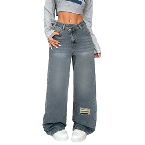 Jeans Casuales de Pierna Ancha para Mujer, Diseño Moderno con Agujeros, Botones Diagonales, Tela Vaquera con Logotipo en la Cintura - Product Image 1