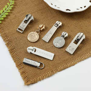 # 5 curseurs de <span class=keywords><strong>fermeture</strong></span> éclair métalliques dorés, étanches, avec logo personnalisé, pour vêtements - Product Image 3
