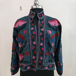 Chaqueta Suzani Exclusiva Bordada a Mano, Chaqueta Suzani de Algodón, Tela TNT, Abrigo Suzani Bohemio para Mujer, Chaqueta Suzani Bordada SALT - Product Image 1