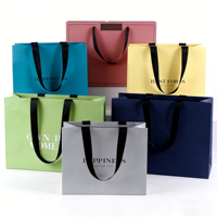 Sacs d'emballage en papier de luxe faits à la main avec logo personnalisé, ruban de laminage, poignée en corde de coton, sac de shopping en papier pour boutique