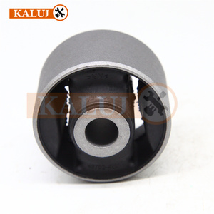 Kaluj Douille de suspension arrière droite Petites bagues de bras de commande 48760-42010 4876042010 pour Toyota RAV 4 III (_ A3 _) RAV 4 IV (_ A4 _) - Product Image 5