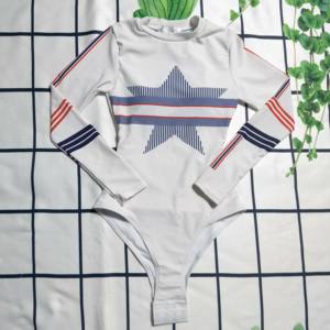 Traje de Baño de Dos Piezas con Estampado Geométrico y Cuello Halter, Diseño Clásico y Lujoso para el Verano, Bikini de Diseñador para Mujer - Product Image 4