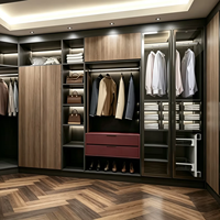 Système d'armoires en bois clé en main pour projets d'aménagement intérieur, armoire sur mesure avec vitrine en verre trempé pour projets hôteliers
