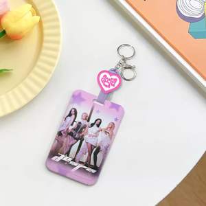 Productos Kpop al por Mayor, Llavero con Soporte para Fototarjetas KPOP, <span class=keywords><strong>Stray</strong></span> Kids, Bp, NJ, EN, BT, Twice, Soporte de Plástico para Tarjetas - Product Image 2