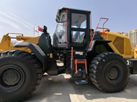 Chargeuse sur pneus 855T de 5,5 tonnes, moteur diesel 170 kW, godet inclus, marque chinoise, neuve, haute efficacité