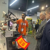 Mesin Las Robot MIG/MAG 6-Axis PLC Core Shengxin Langsung dari Pabrik, Daya Angkut 5-20kg, Pelacakan Sambungan, Model Rangka Baja Otomotif