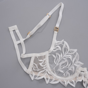 Conjunto de lencería sexy con bordado de hojas de encaje para mujer, conjunto de sujetador de malla con aros y tanga, ropa interior íntima ultrafina y seductora para mujer - Product Image 4