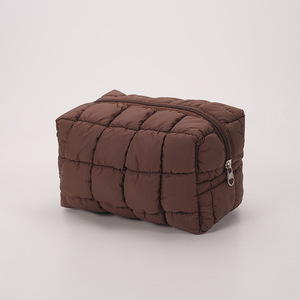 Borsa per il Trucco in Nylon Trapuntato con Imbottitura a Bolle, Borsa <span class=keywords><strong>da</strong></span> <span class=keywords><strong>Viaggio</strong></span> per Toilette, Pochette per Cosmetici - Product Image 3