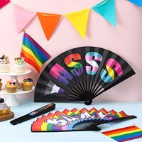 Vente en gros d'éventails en papier Rainbow Pride Éventails publicitaires portatifs Éventails pliants logo personnalisé drapeau hawaïen en plastique imprimé