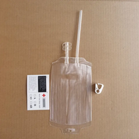 Sacs de sang de vampire d'Halloween | Pochettes de boisson en plastique pliables de 11.83oz avec deux tubes | Transparent, réutilisable et rechargeable