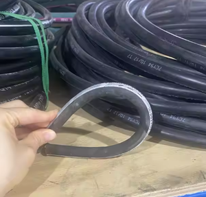 DIN EN 4SH/4SP <span class=keywords><strong>1.5</strong></span> 인치 연료 파이프 여성 피팅 브레이크 70 Mpa 유연한 나선형 고무 고압 및 유압 호스 - Product Image 3