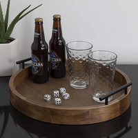 Plateau de service rond en bois avec poignées en laiton brossé, design moderne pour le Ramadan et les mariages