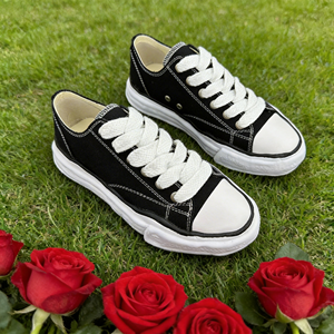 Chaussures décontractées tendance pour hommes MIHARA YASUHIRO MMY, basses, en toile noire, sportives, à lacets, respirantes - Product Image 1