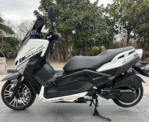 รถมอเตอร์ไซค์แบบใช้ถนนสกู๊ตเตอร์ใช้แก๊สเหยียบน้ำมันเบนซิน - Product Image 1