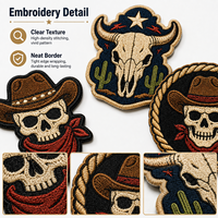 En gros, écussons brodés personnalisés de style western, motifs Chapeau de cowboy, Crâne, Taureau, Cactus, Désert, Botte de cowboy, Fer à cheval