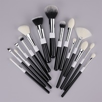 Ensemble de 15 pinceaux de maquillage YM Factory, logo personnalisé, haute qualité, poils synthétiques, manche en bois, facile et confortable à utiliser